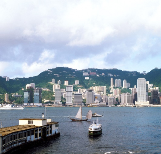 Junk & Star Ferry in front of Central